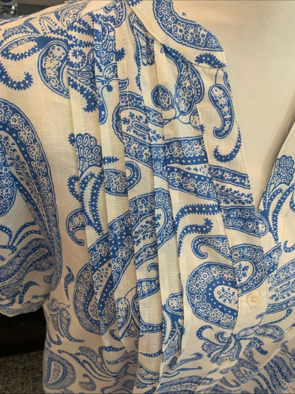 J McLaughlin Blue & White Paisley V-Neck Women's Dress medium. New! - Picture 4 of 9